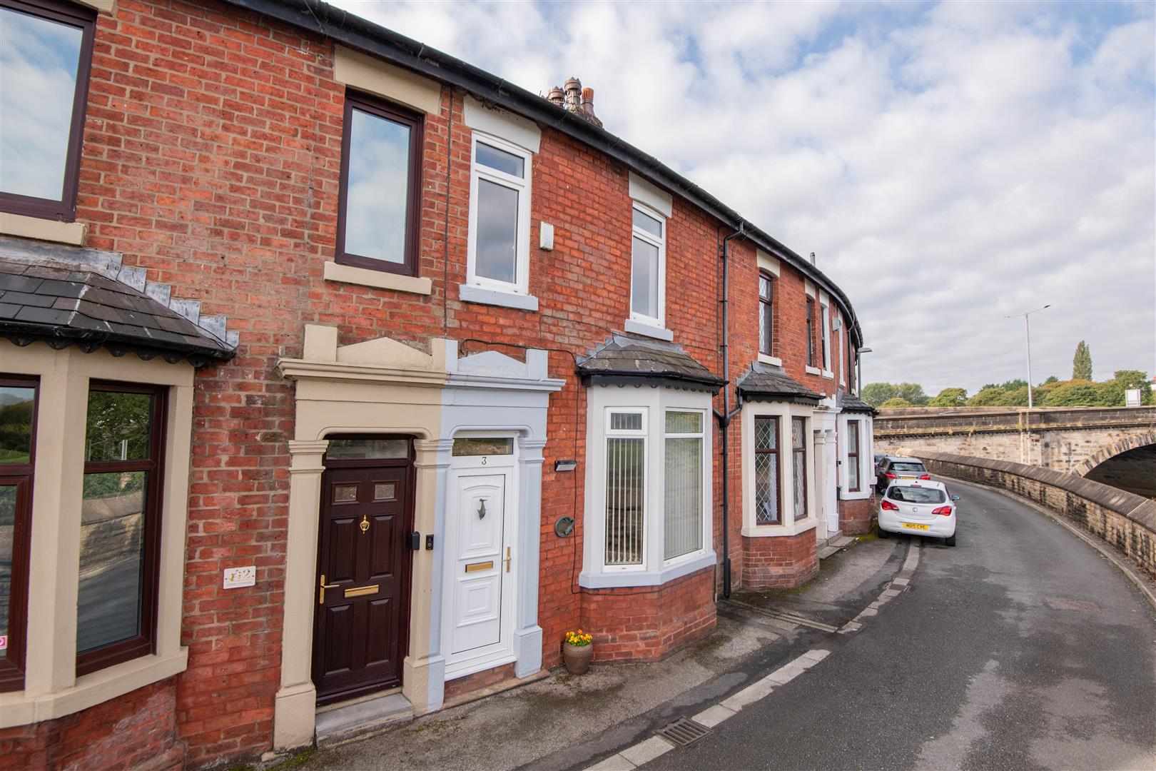 2 bed property in Ribble Crescent, Preston